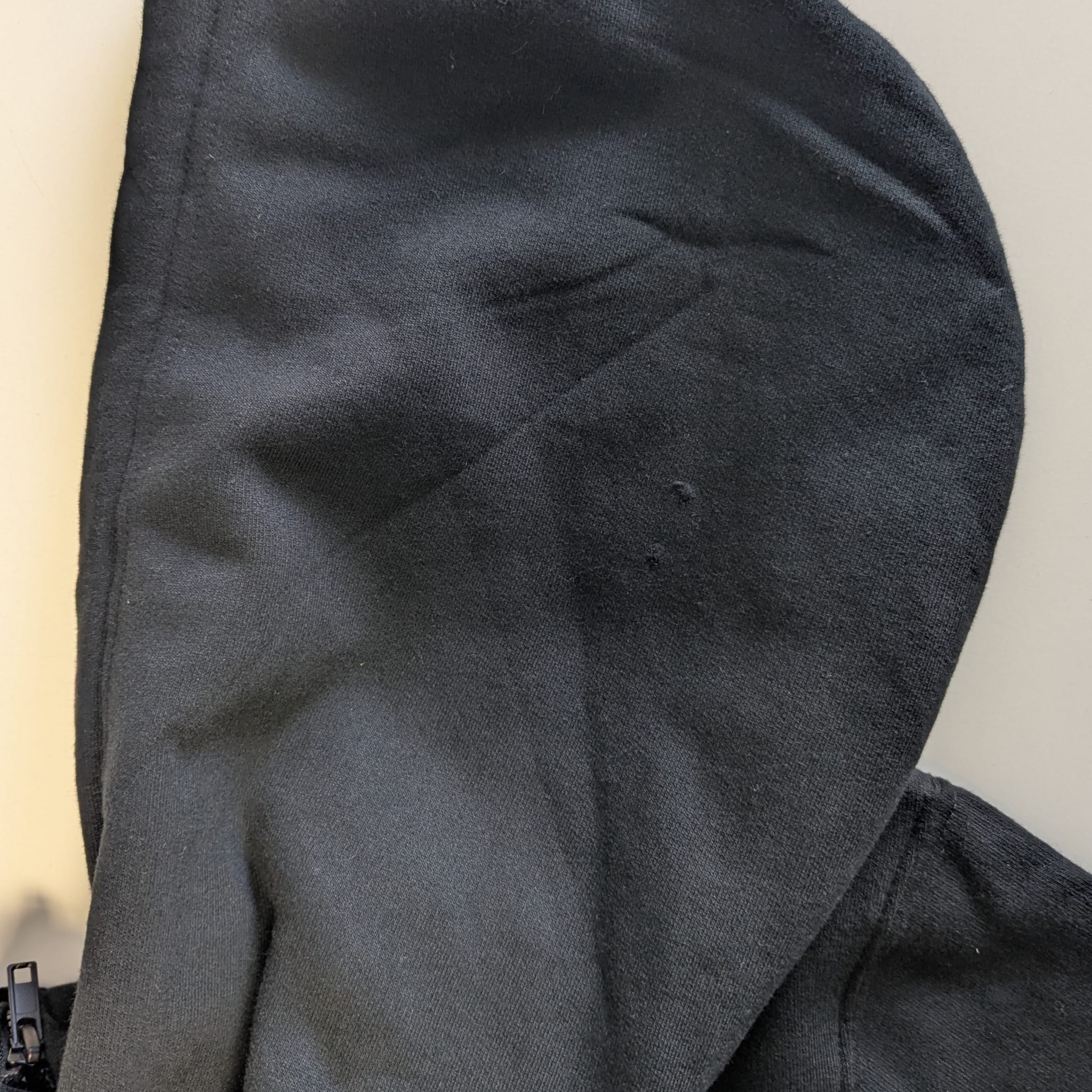 Hoodie Jacke mit Loknummer 031010 Größe S